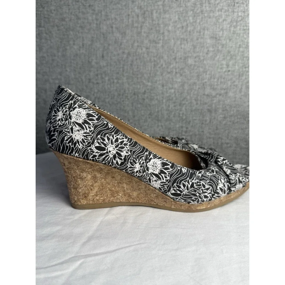 Dexflex Comfort Womens Black White Floral Canvas Peep Toe Cork‎ Wedges Size 7.5